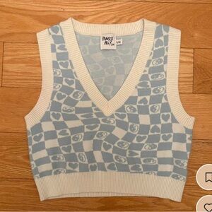 Princess Polly V neck  Crop Top checkered design with hearts blue and white